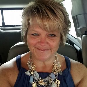 Meet your Posher, Deb